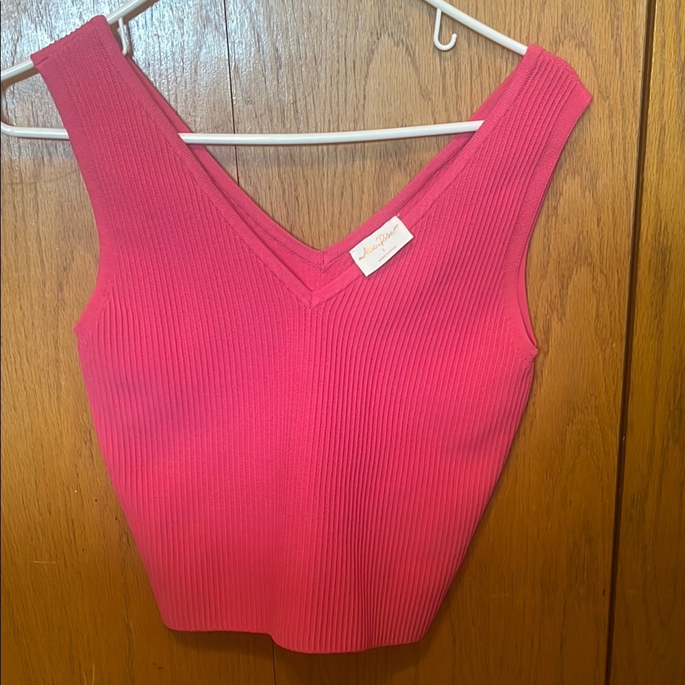 Vibrant Pink V-Neck Ribbed Tank Top